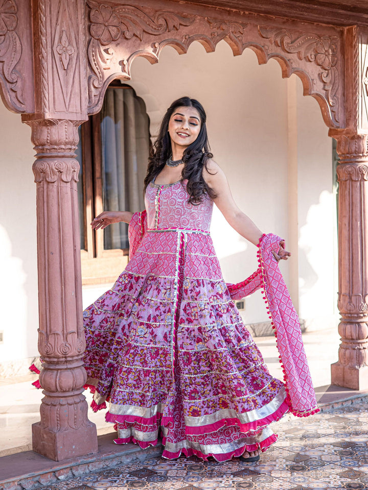 Pink-Cotton-Sleevless-3-Piece-Anarkali-Set