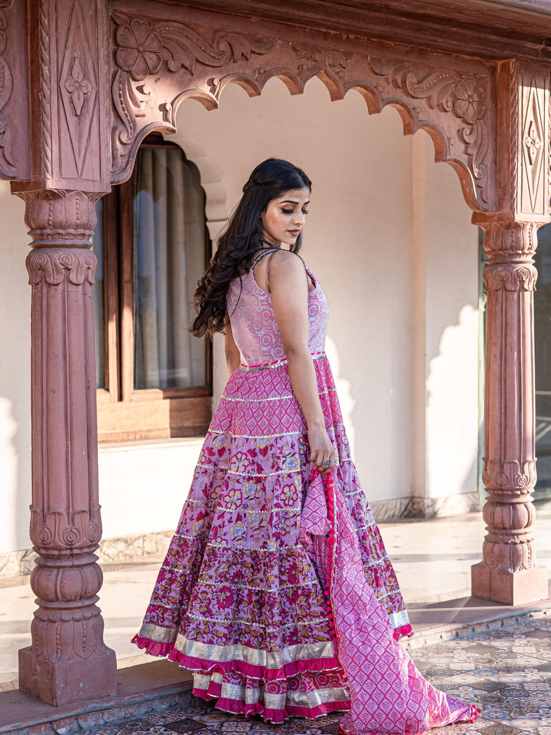 Pink-Cotton-Sleevless-3-Piece-Anarkali-Set