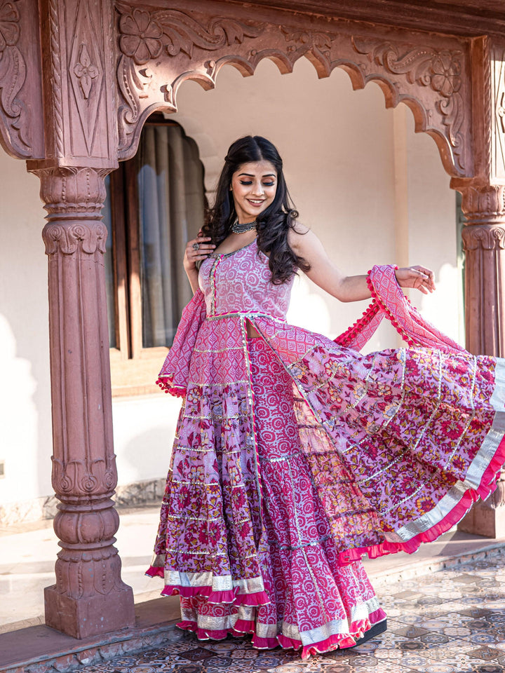 Pink-Cotton-Sleevless-3-Piece-Anarkali-Set