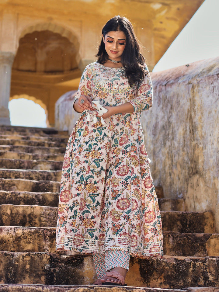 Off-White-Cotton-3-Piece-Anarkali-Set