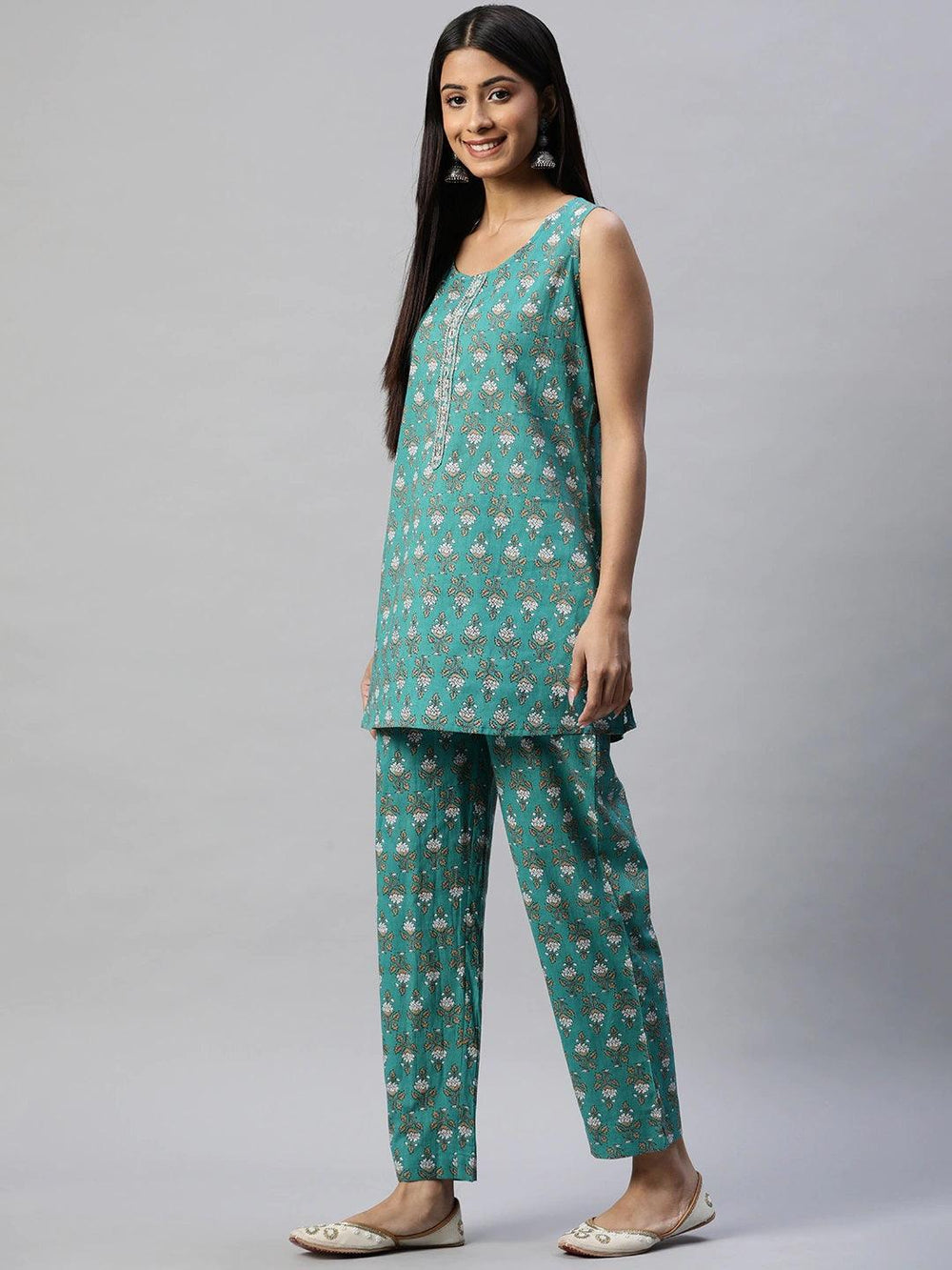 Green-Cotton-Floral-Printed-3-Piece-Kurta-Set-With-Jacket