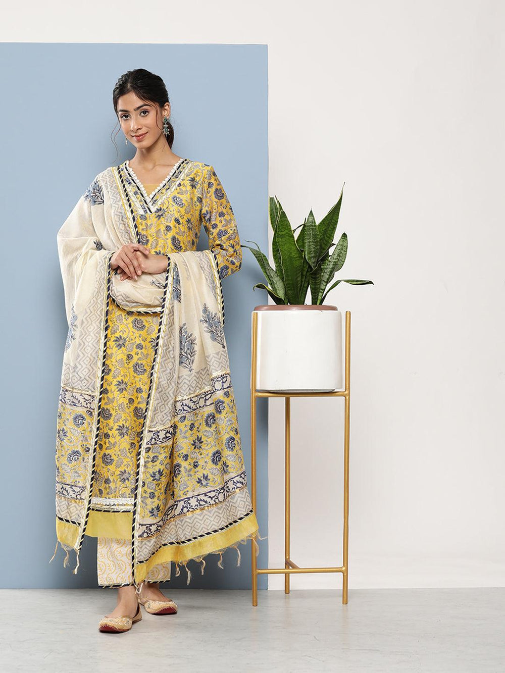 Yellow-Chanderi-Silk-3-Piece-Kurta-Set