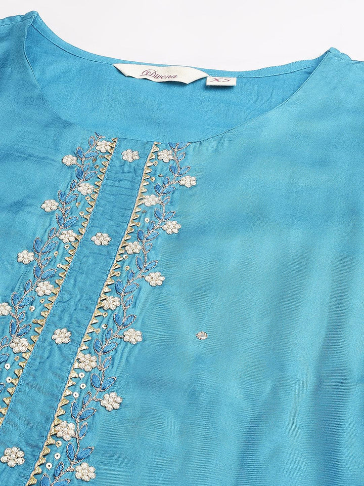 Teal-Blue-Muslin-Embroidery-3-Piece-Kurta-Set