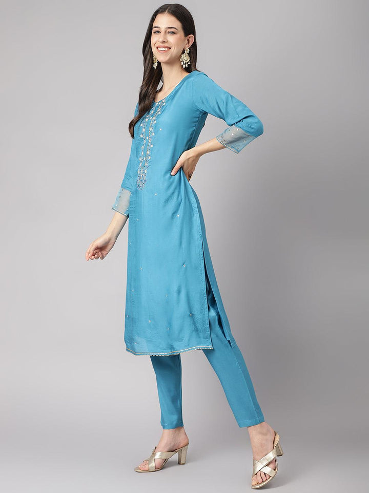 Teal-Blue-Muslin-Embroidery-3-Piece-Kurta-Set