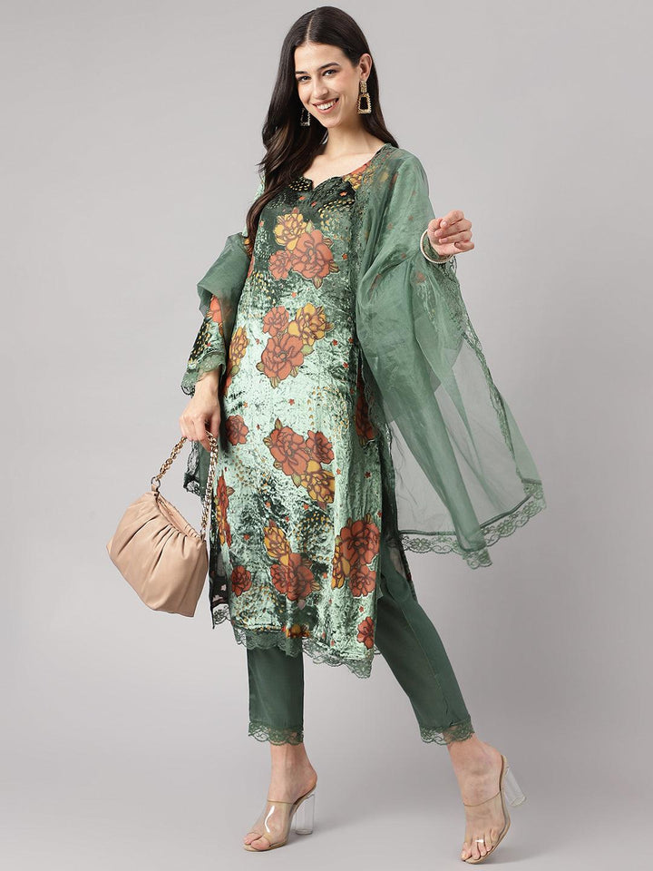 Green-Velvet-Floral-3-Piece-Kurta-Set