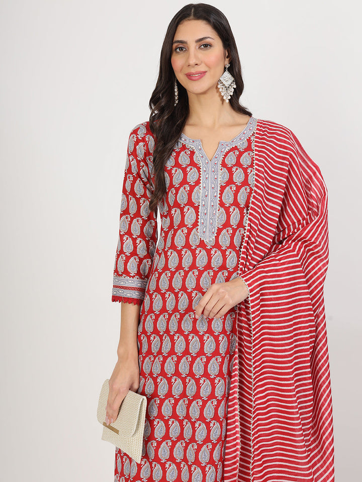 Maroon-Cotton-Paisley-Print-3-Piece-Kurta-Set