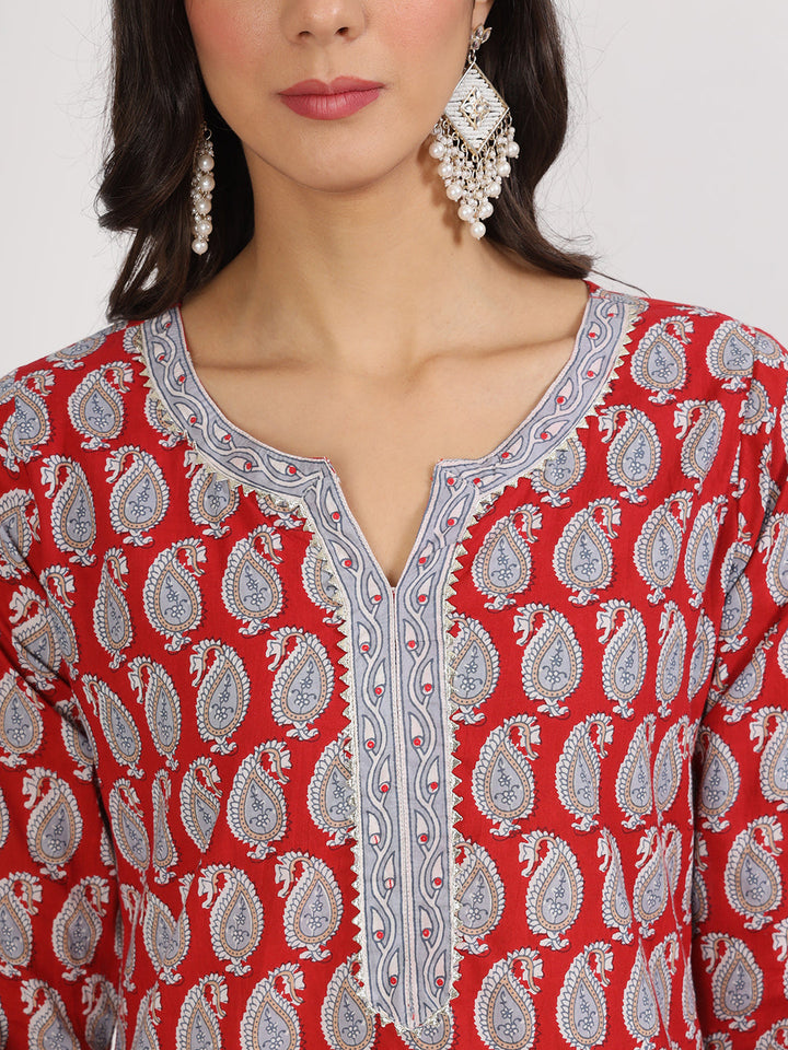 Maroon-Cotton-Paisley-Print-3-Piece-Kurta-Set