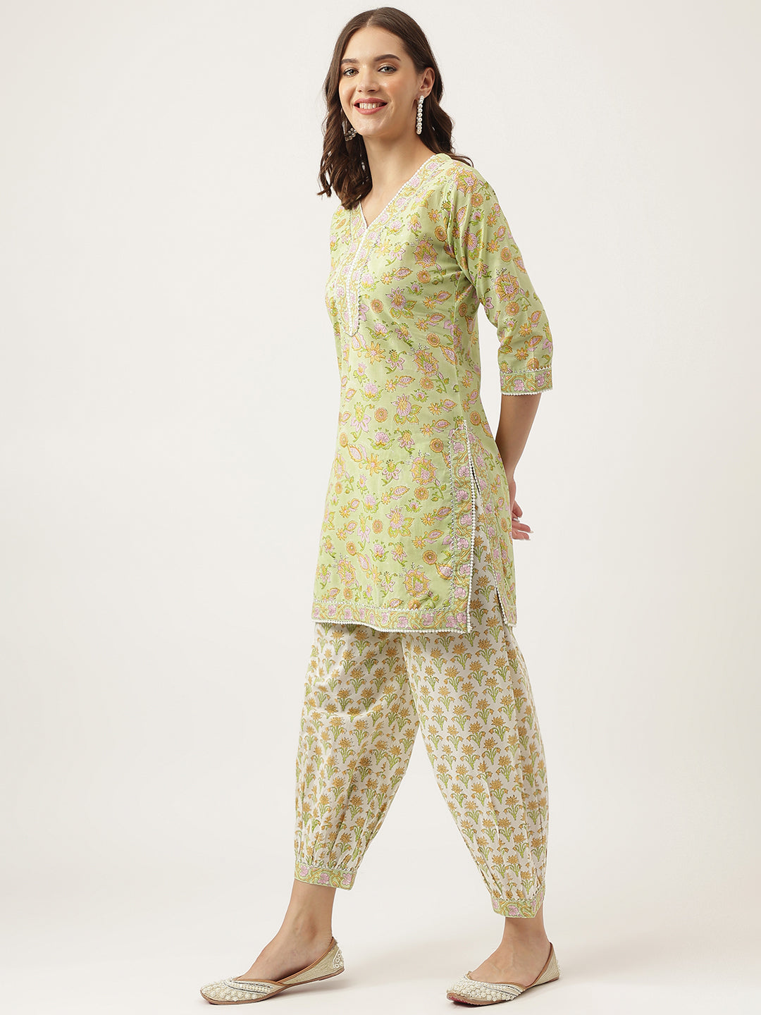 Green-Cotton-Floral-Printed-Straight-3-Piece-Kurta-Set