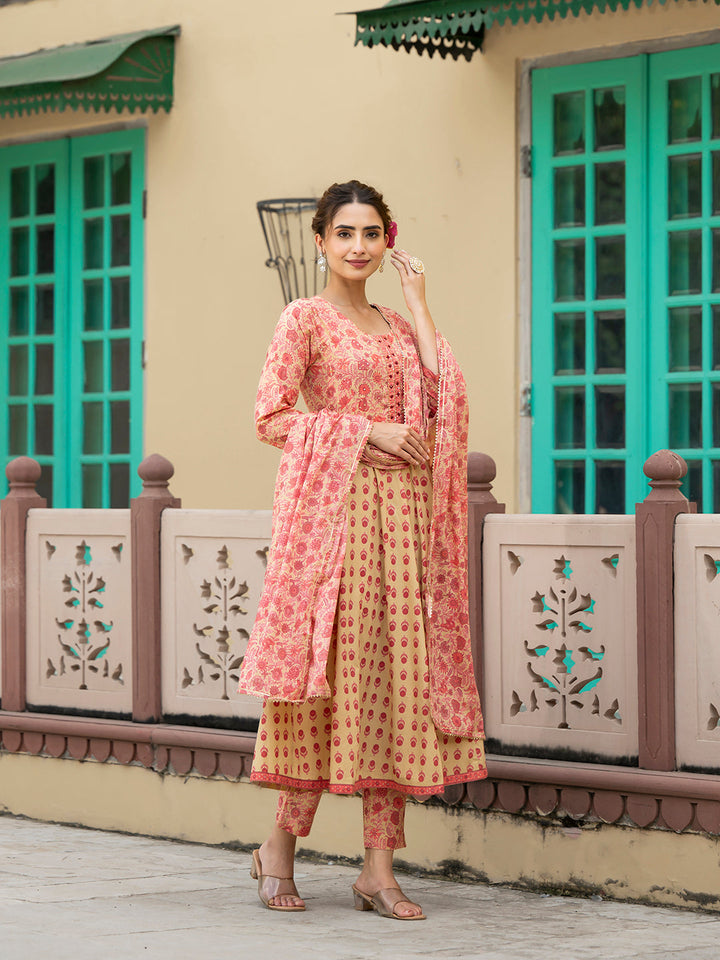 Peach-Cotton-Floral-Print-3-Piece-Anarkali-Set
