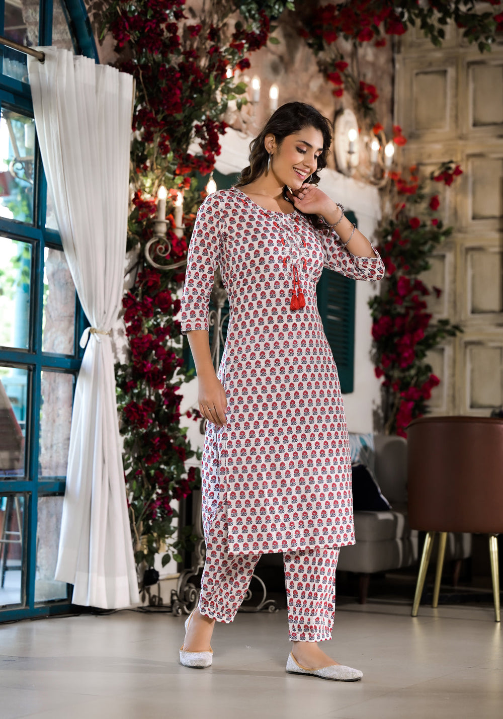 White-&-Red-Cotton-Floral-Printed-2-Piece-Kurta-Set
