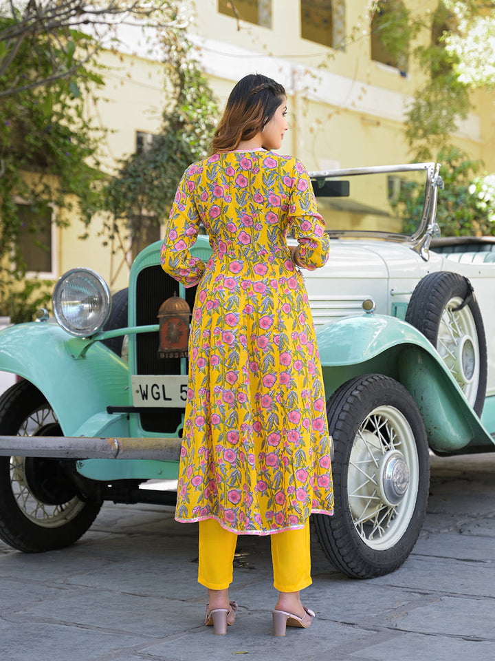 Yellow-Muslin-Floral-Anarkali-Kurta-Set-With-Dupatta