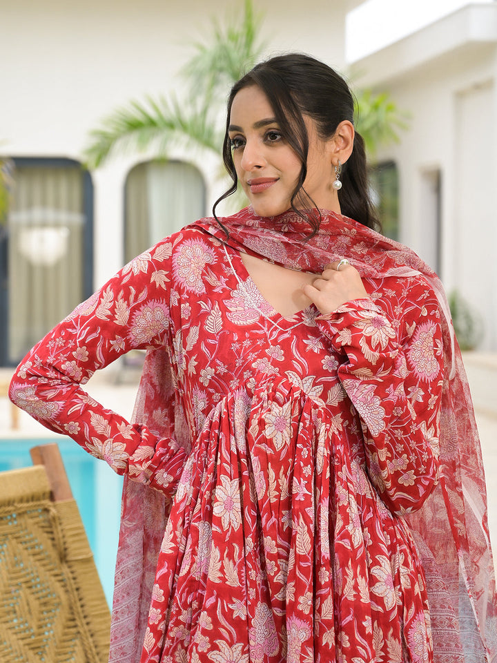 Red-Cotton-Floral-Printed-Alia-Cut-3-Piece-Kurta-Set