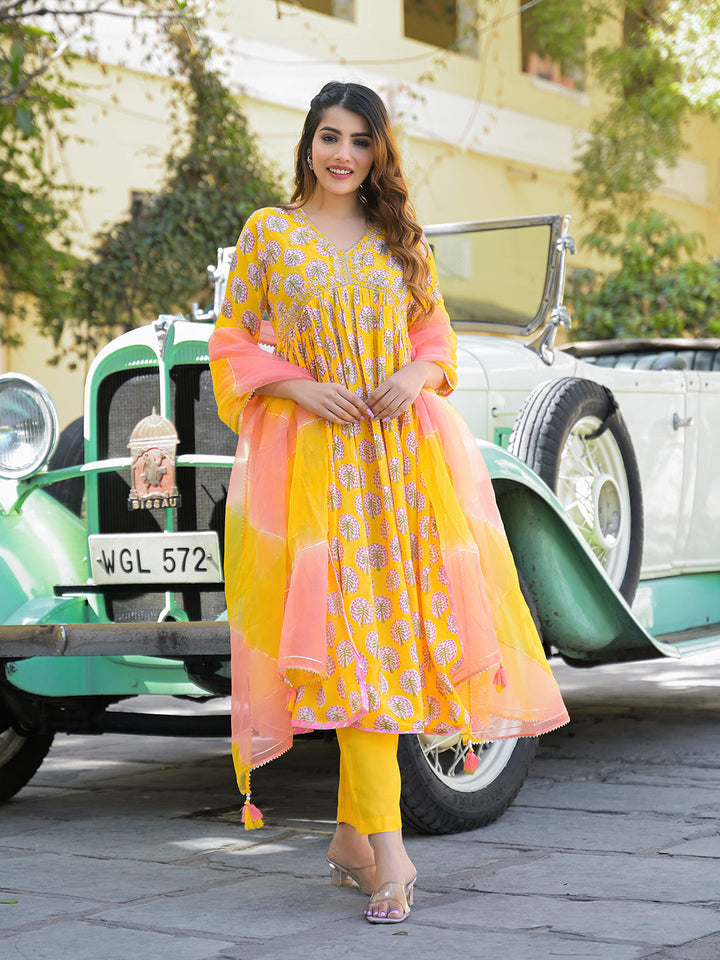 Yellow-Muslin-Floral-A-Line-3-Piece-Kurta-Set