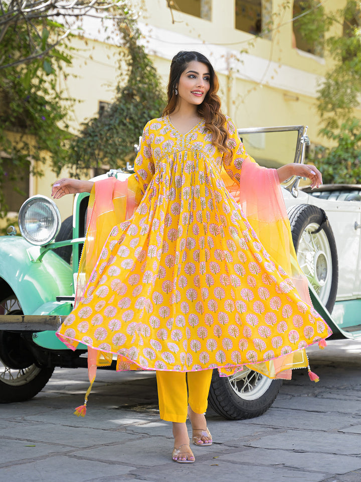 Yellow-Muslin-Floral-A-Line-3-Piece-Kurta-Set