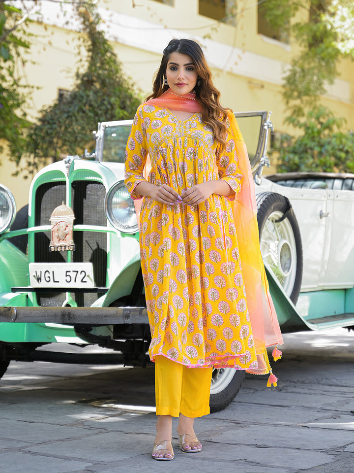 Yellow-Muslin-Floral-A-Line-3-Piece-Kurta-Set