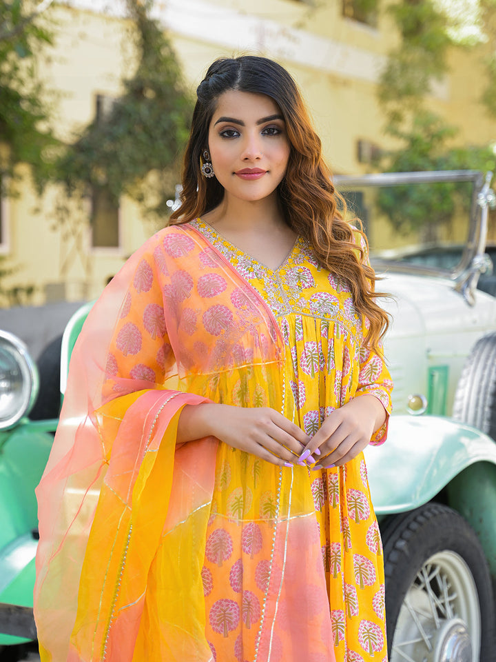 Yellow-Muslin-Floral-A-Line-3-Piece-Kurta-Set