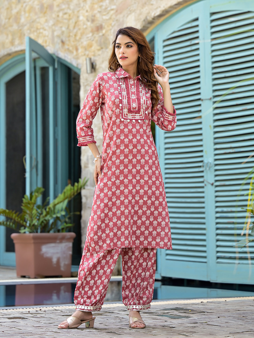 Peach-Cotton-Straight-Knee-Long-2--Piece-Kurta-Set