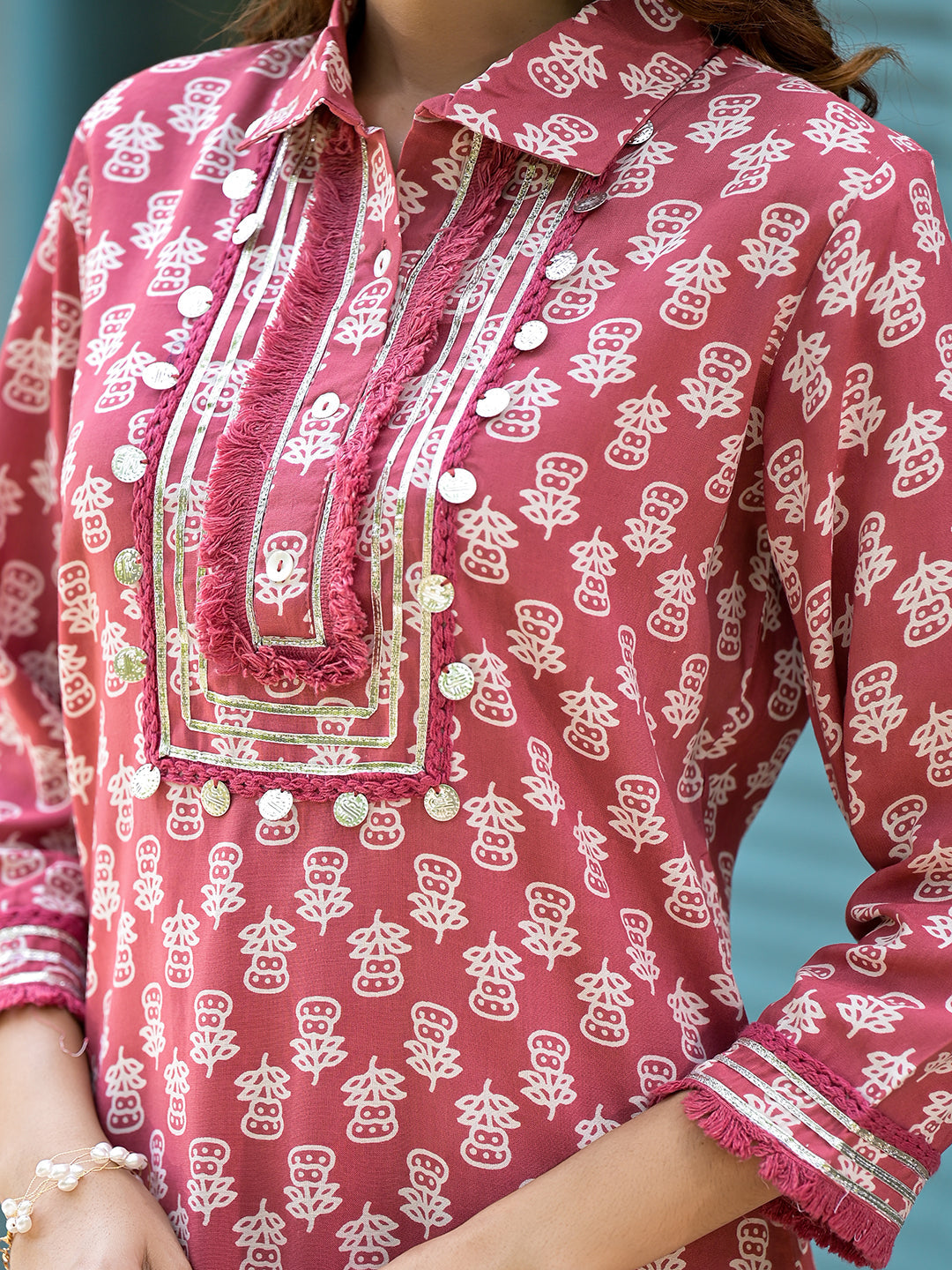 Peach-Cotton-Straight-Knee-Long-2--Piece-Kurta-Set