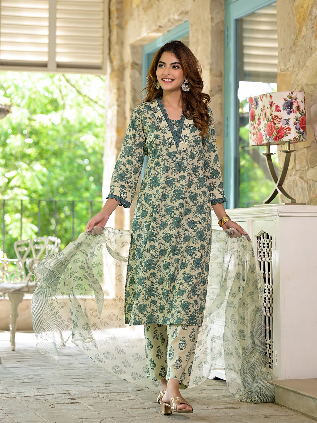Bottle-Green-Cotton-Floral-Printed-3-Piece-Kurta-Set