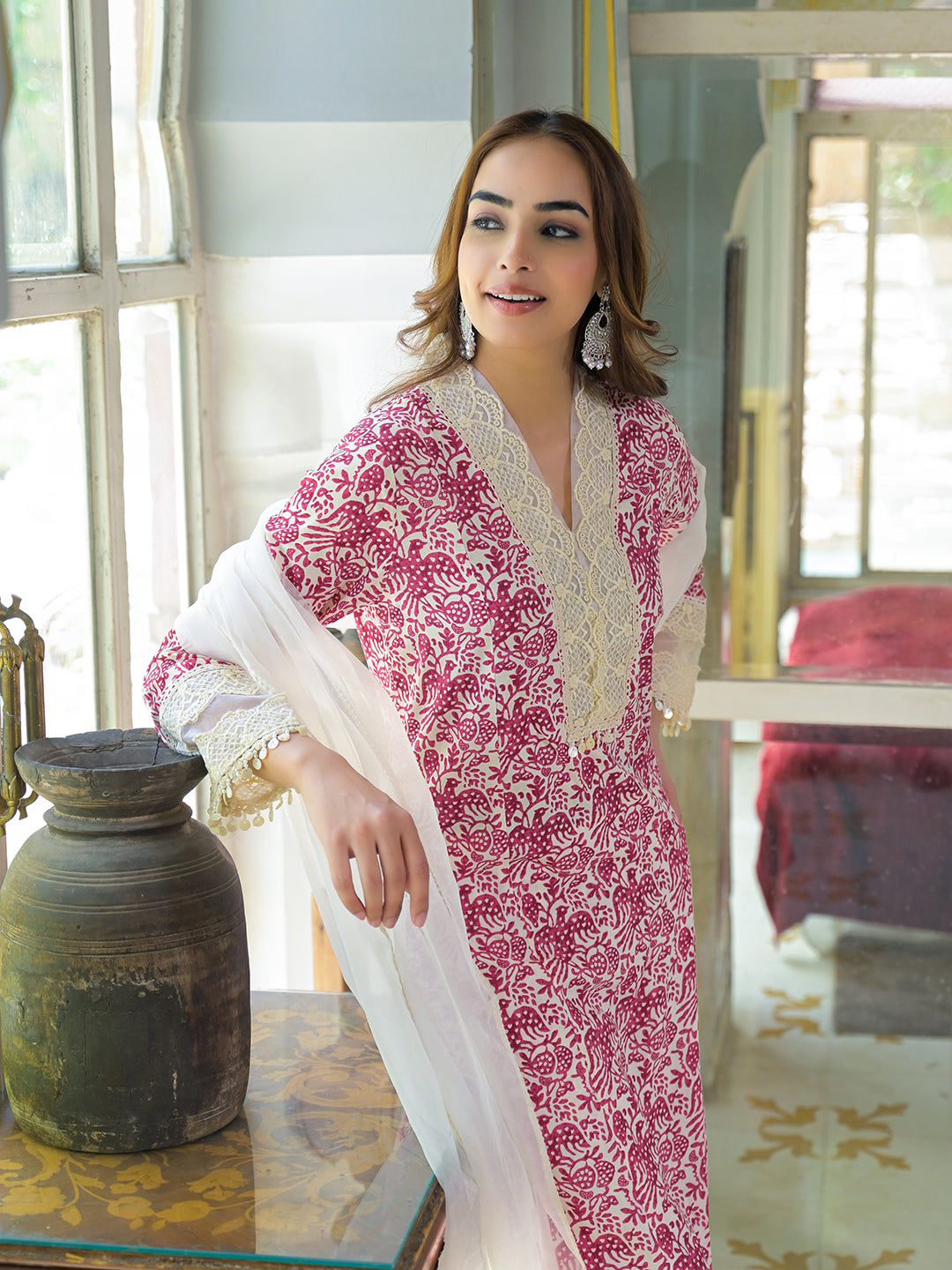 Cream-Pink-Rayon-Ethnic-Print-Kurta-Set