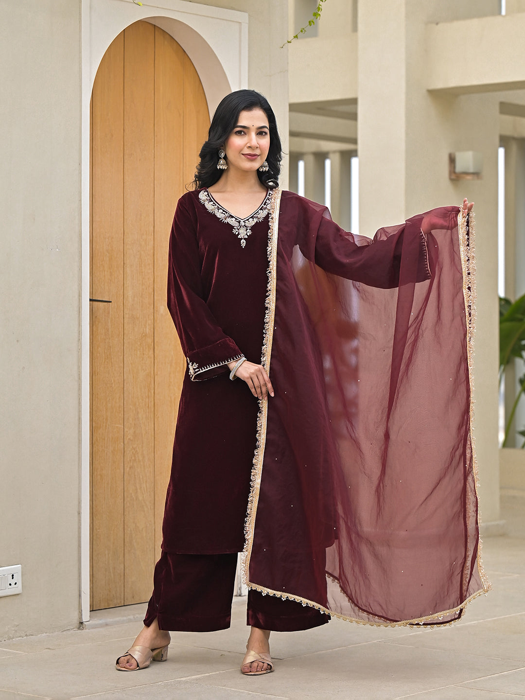Maroon-Velvet-Embroidered-3-Piece-Kurta