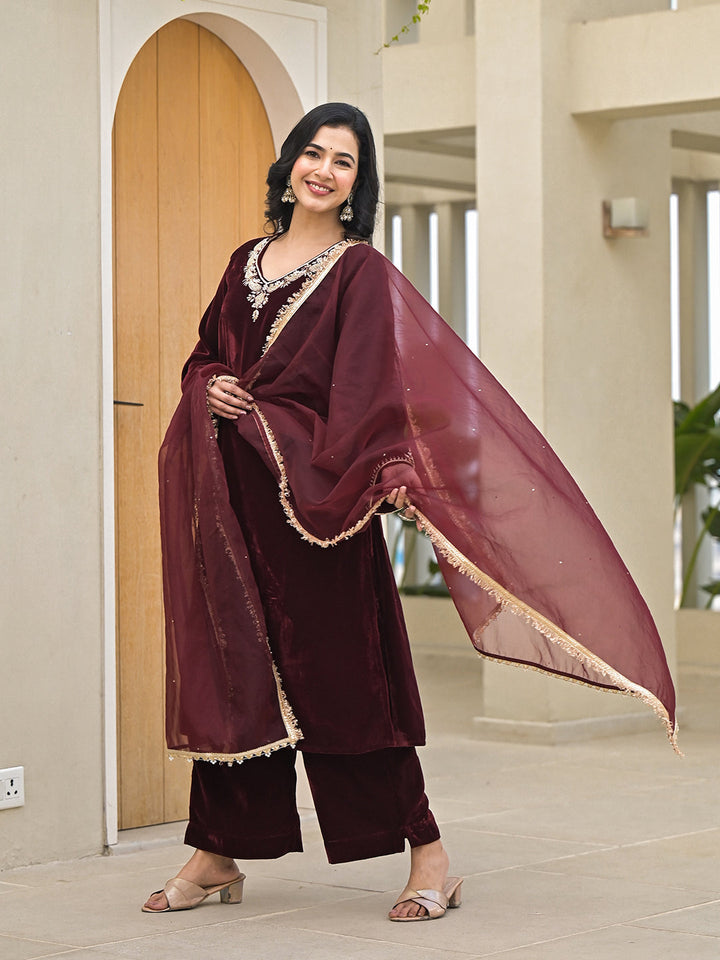 Maroon-Velvet-Embroidered-3-Piece-Kurta