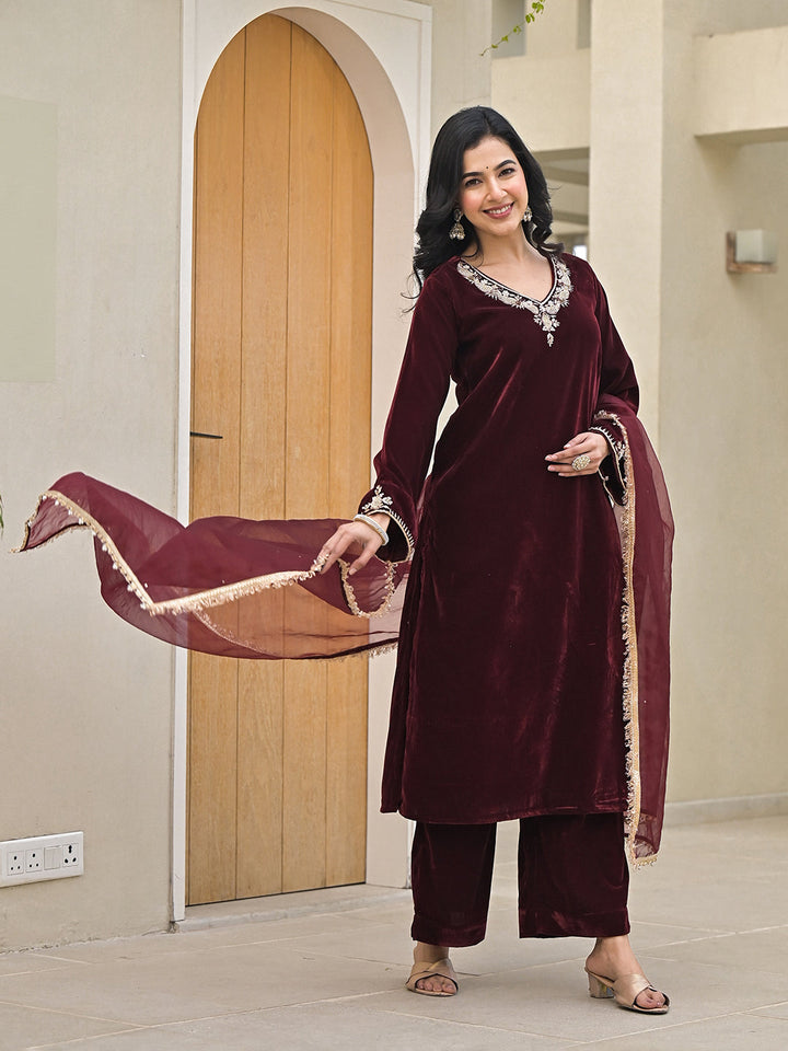 Maroon-Velvet-Embroidered-3-Piece-Kurta