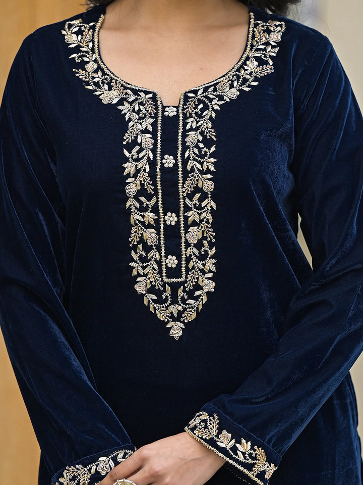 Blue-Velvet-Embroidered-3-Piece-Kurta-Set