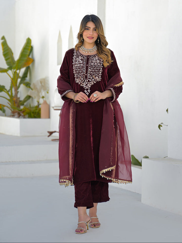Maroon-Velvet-3-Piece-Kurta-Set