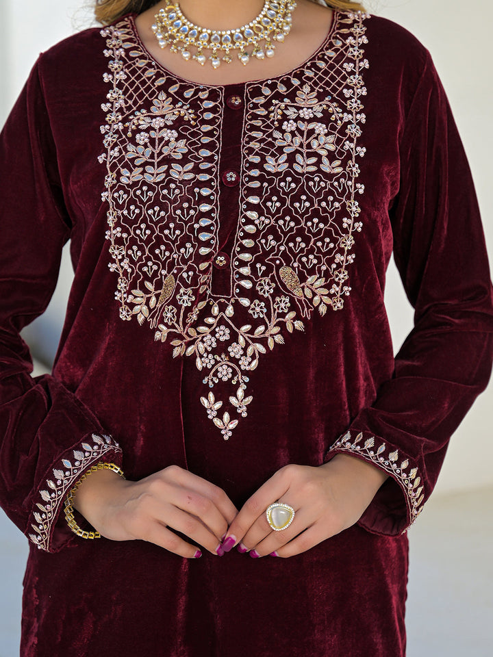 Maroon-Velvet-3-Piece-Kurta-Set