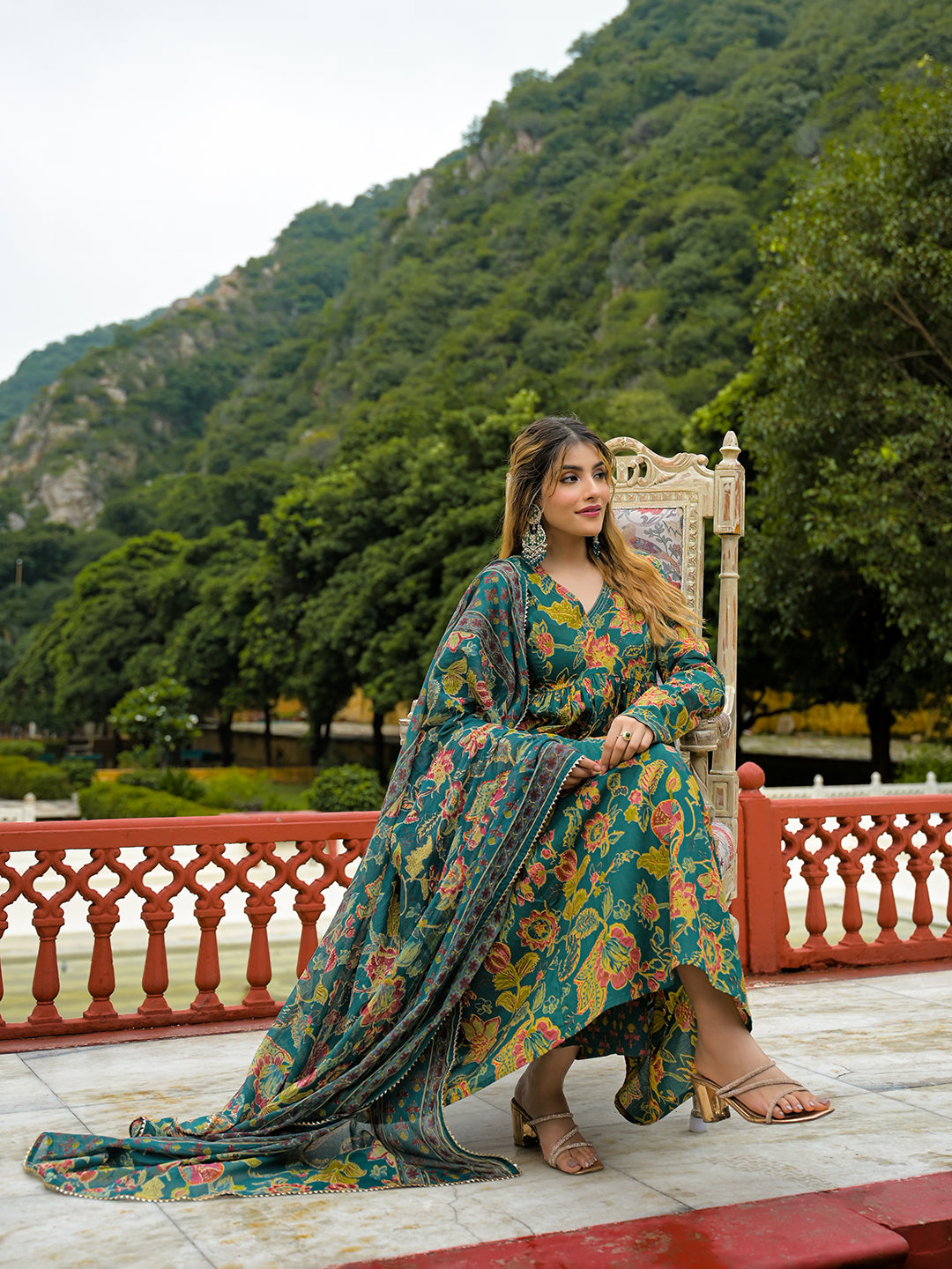 Dark-Cotton-Green-Straight-3-Piece-Kurta-Set