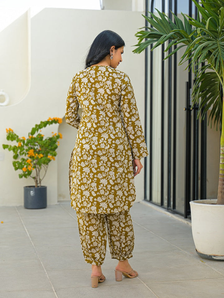 Mahndi Green Curved Hem Cotton Kurta Pant Sets