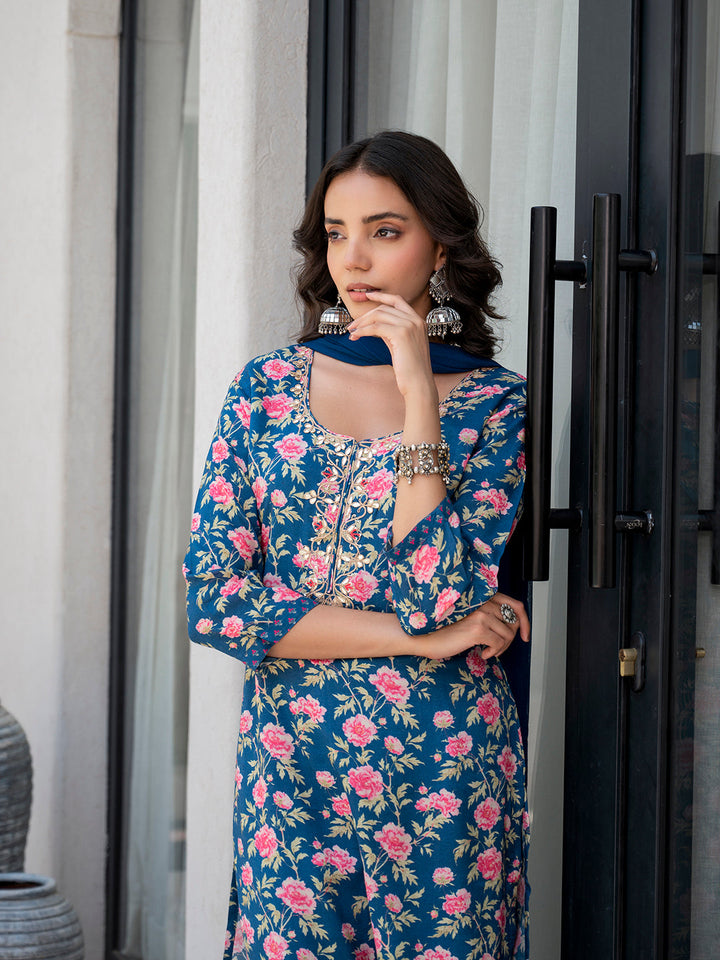 Blue-Muslin-Embroidered-Floral-Print-3-Piece-Kurta-Set