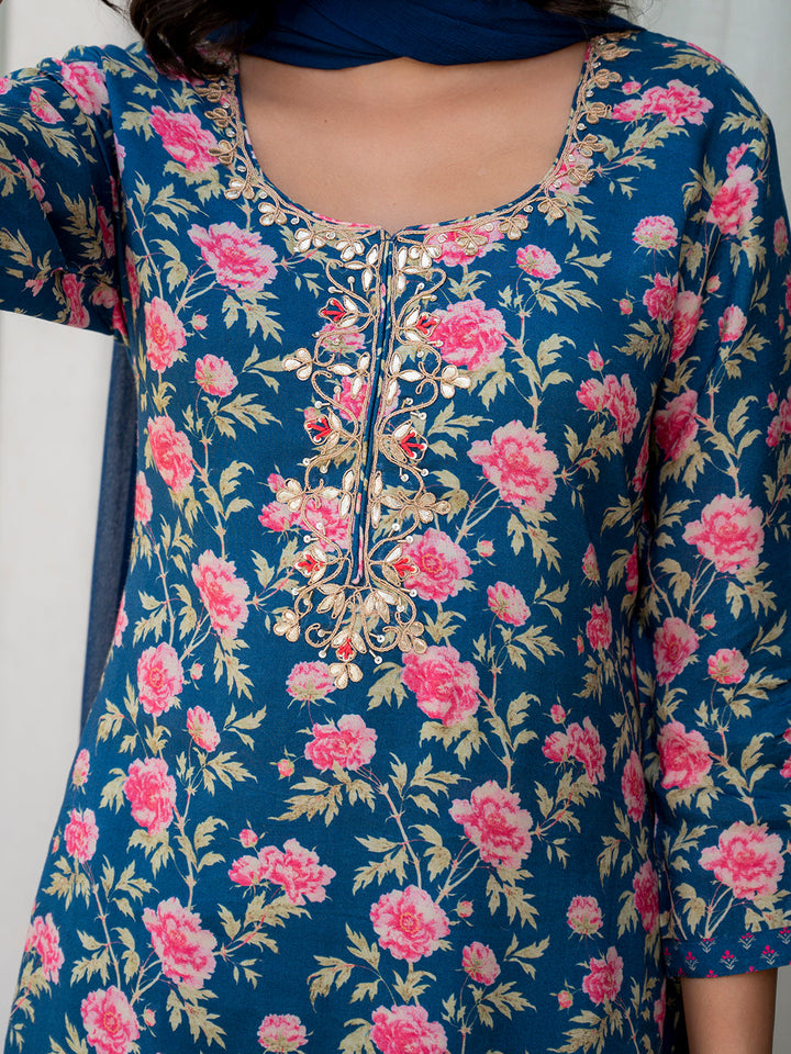 Blue-Muslin-Embroidered-Floral-Print-3-Piece-Kurta-Set