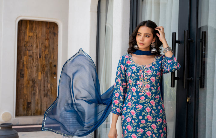 Blue-Muslin-Embroidered-Floral-Print-3-Piece-Kurta-Set