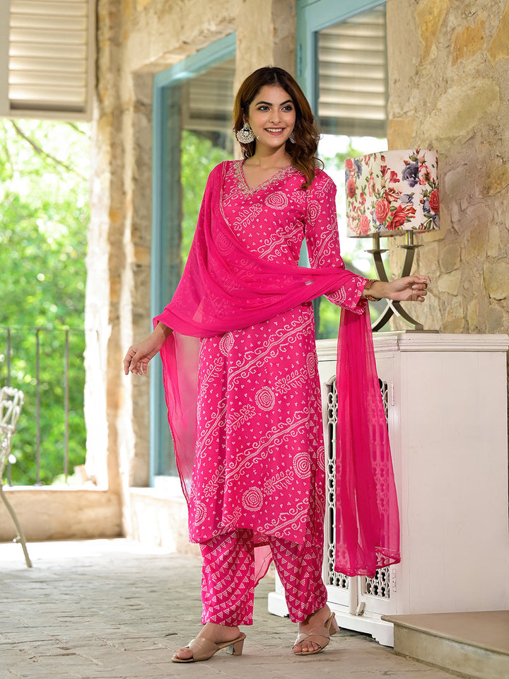 Pink-Muslin-Bandhni-Printed-Zari-Work-3-Piece-Kurta-Set