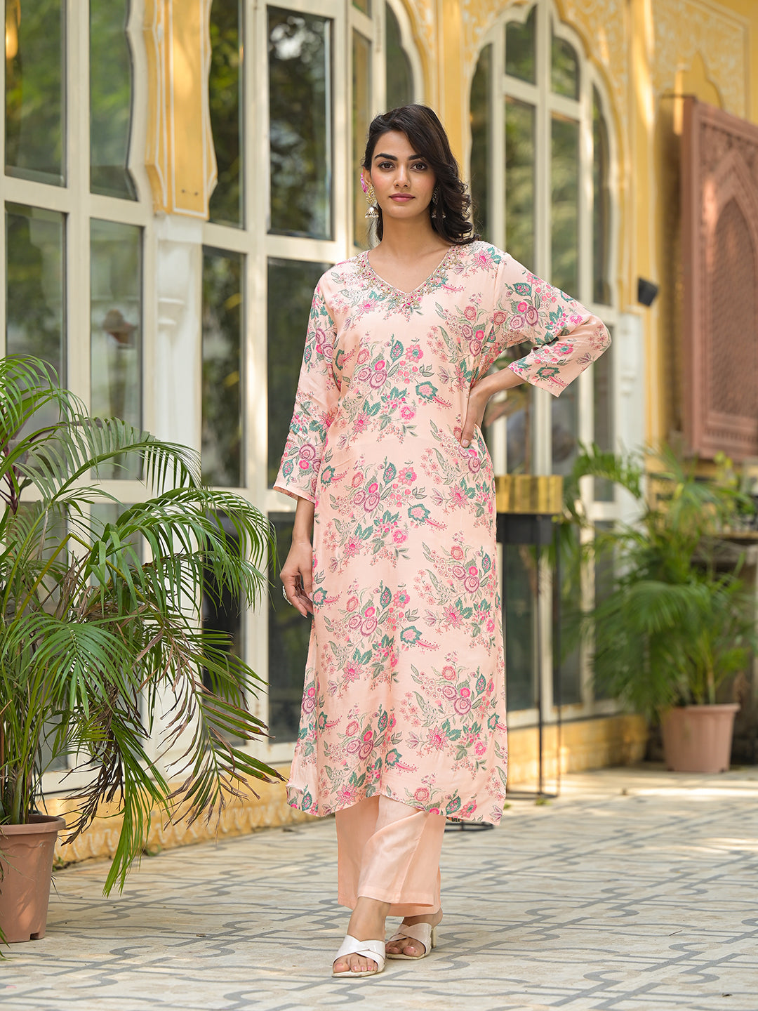 Peach-Muslin-Floral-Print-Straight-3-Piece-Kurta-Set