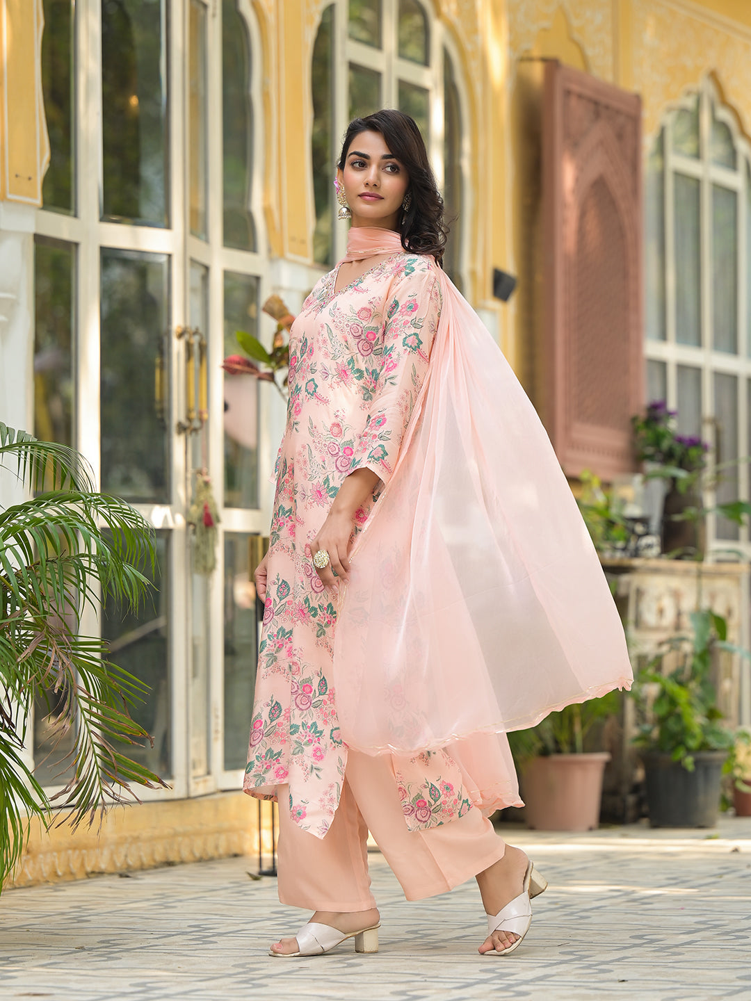 Peach-Muslin-Floral-Print-Straight-3-Piece-Kurta-Set