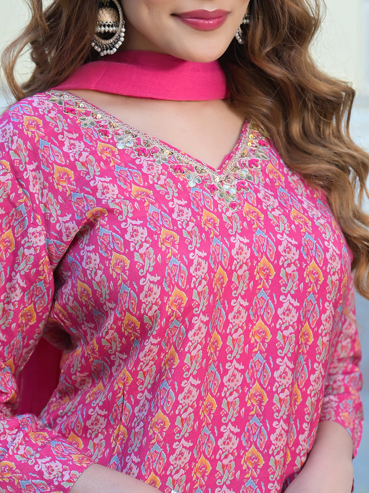 Pink-Floral-Printed-Muslin-Straight-3-Piece-Kurta-Set