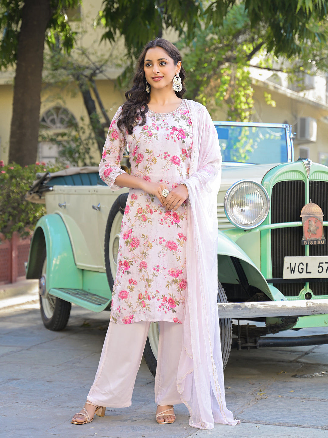 Light-Pink-Floral-Printed-Muslin-Straight-3-Piece-Kurta-Set