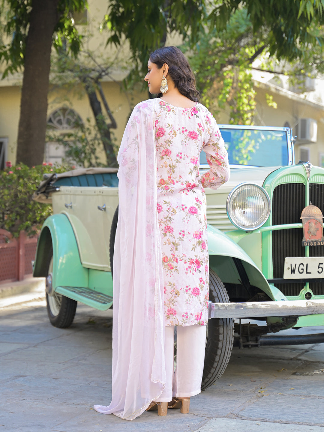 Light-Pink-Floral-Printed-Muslin-Straight-3-Piece-Kurta-Set