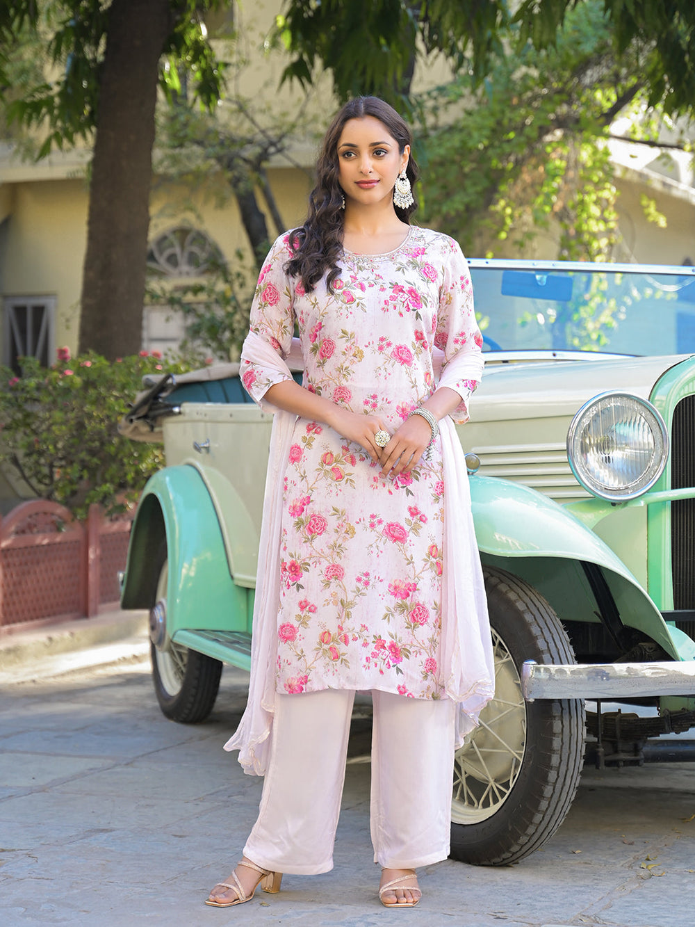 Light-Pink-Floral-Printed-Muslin-Straight-3-Piece-Kurta-Set