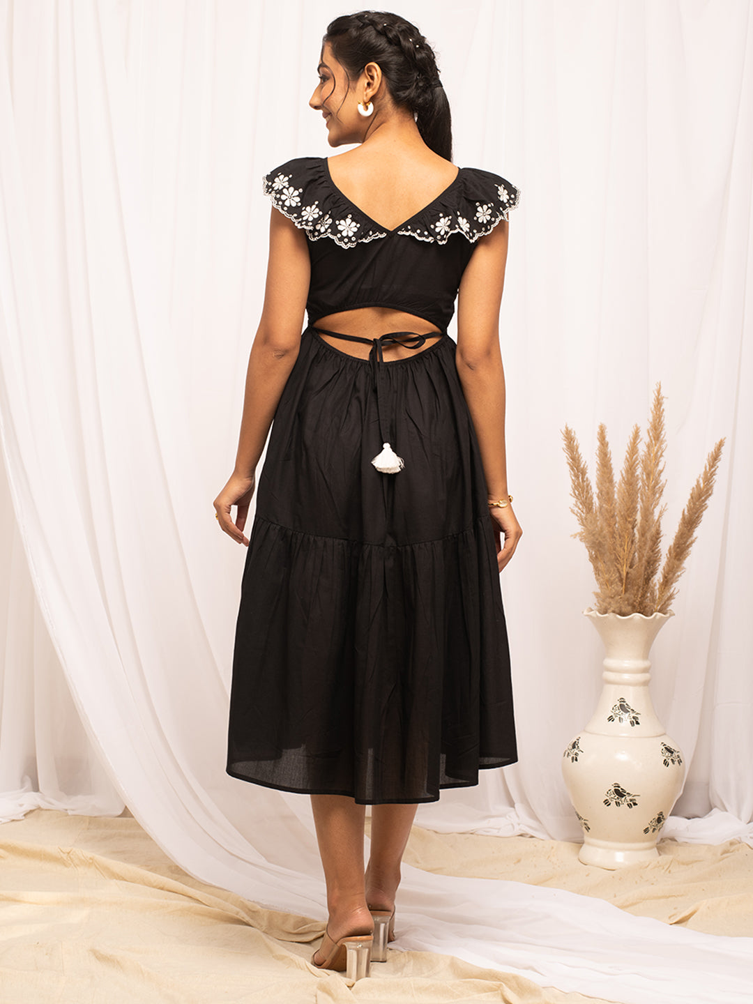 Balck-Cotton-Solid-Skater-Midi-Dress