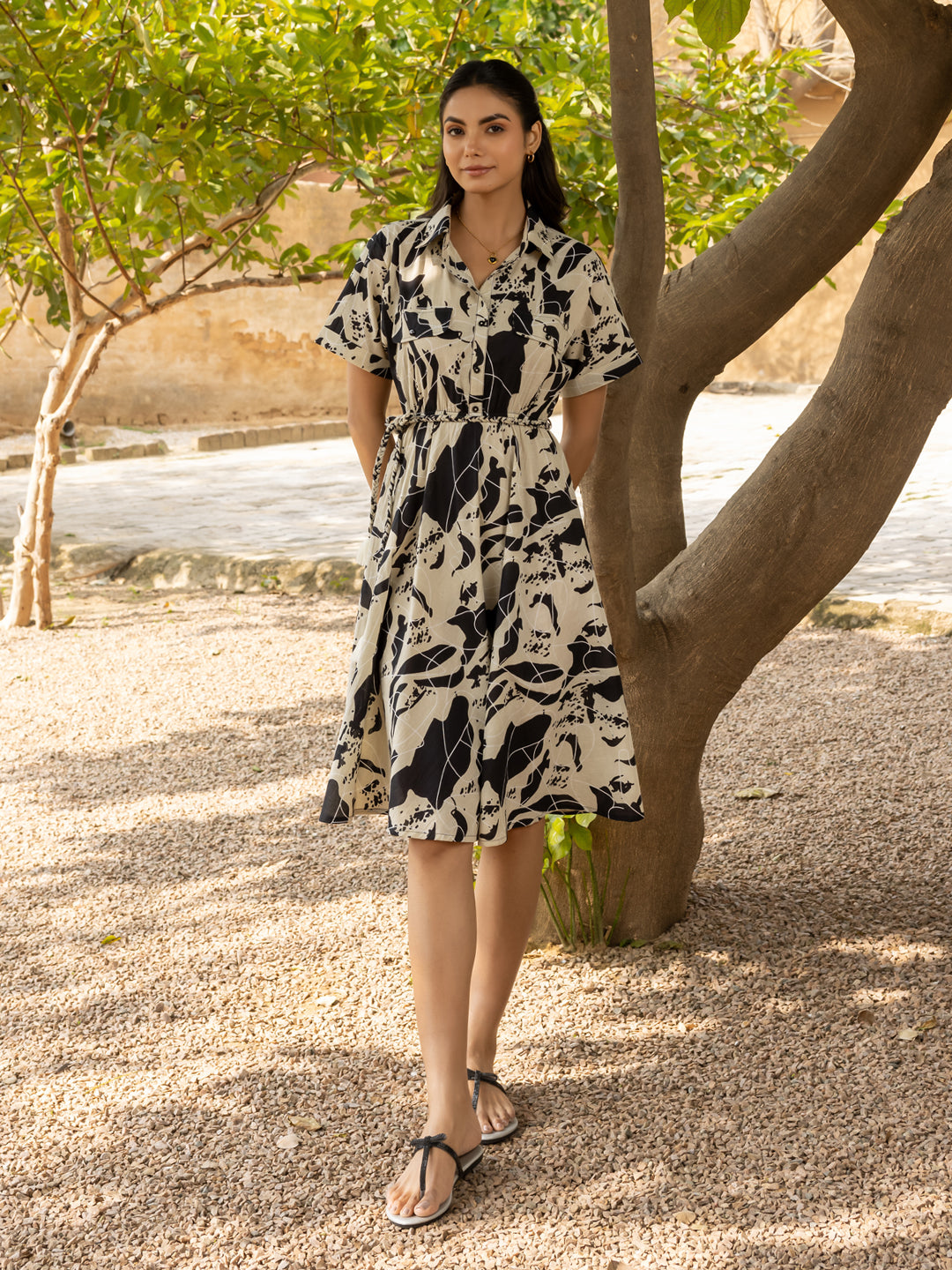 Black-Cotton-Abstract-Print-Midi-Dress