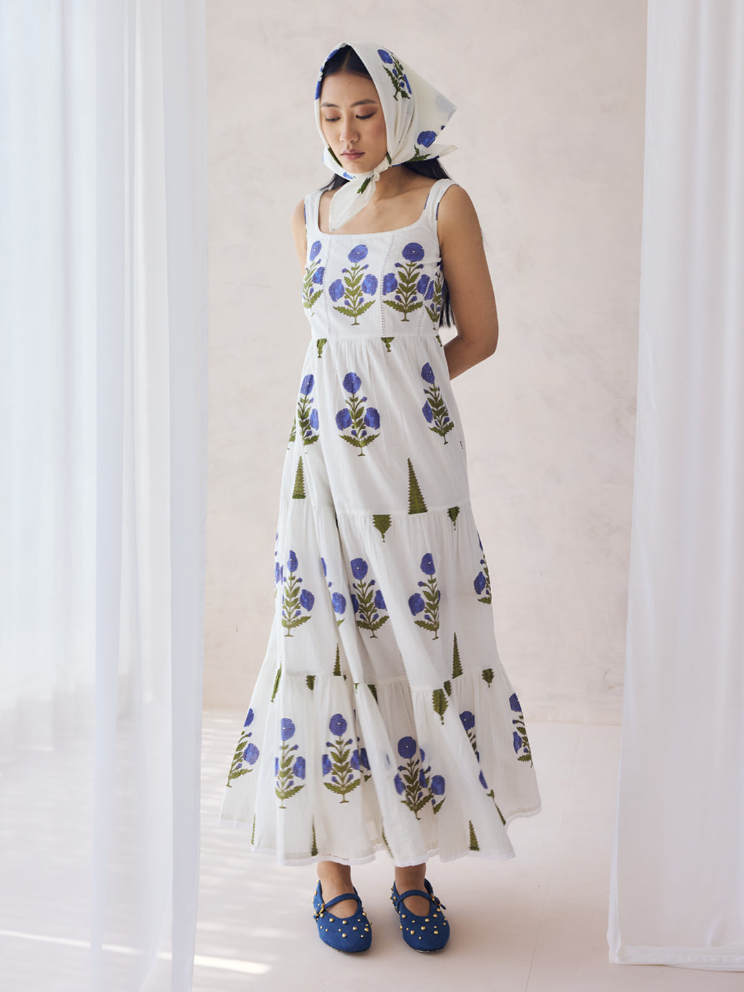 Off-White-Cotton-Floral-Printed-Maxi-Dress