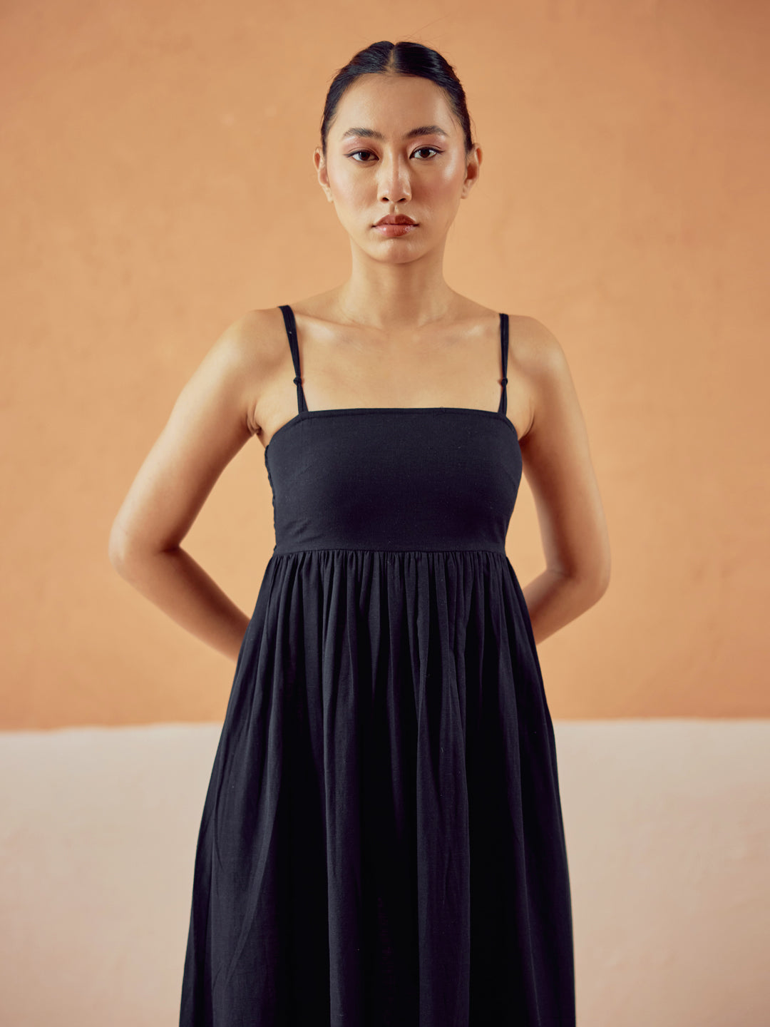 Black Solid Linen Maxi Dress