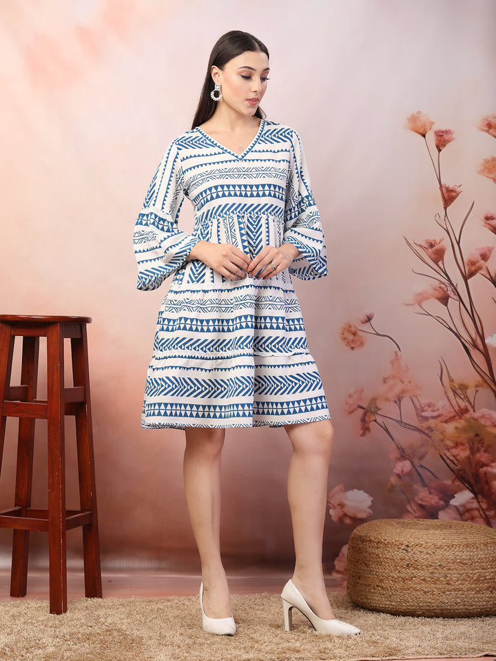 Blue-Rayon--Geometri-Printed-Tiered-Midi-dress