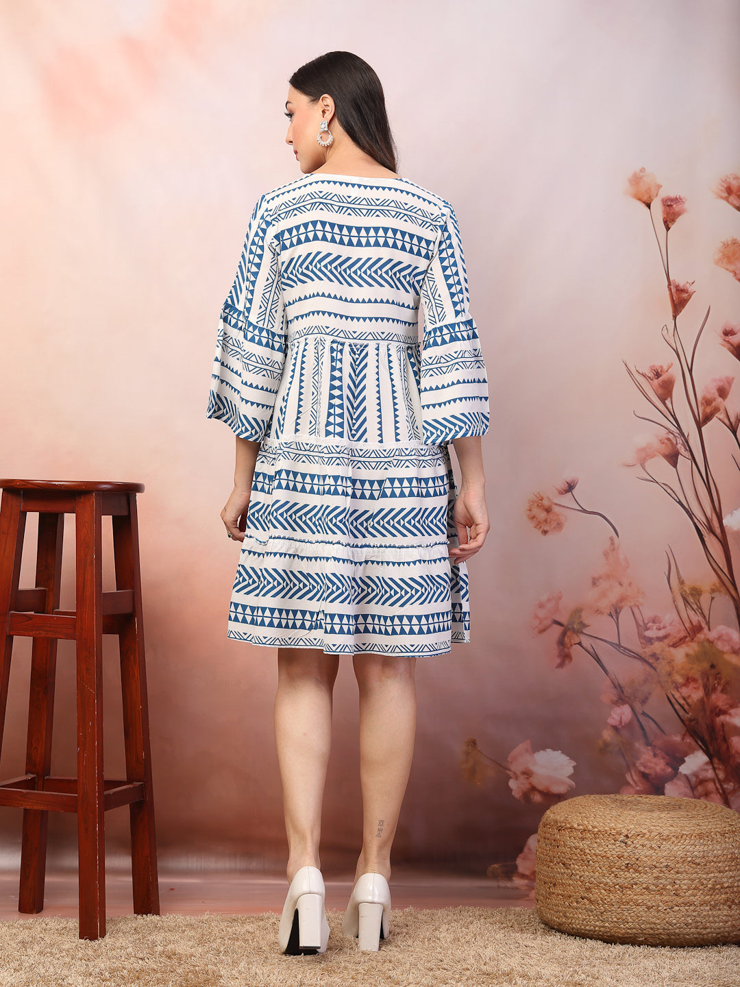 Blue-Rayon--Geometri-Printed-Tiered-Midi-dress
