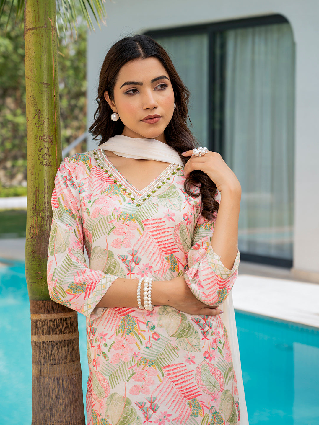 Cream-Muslin-Embroidered-&-Floral-Print-3-Piece-Kurta-Set