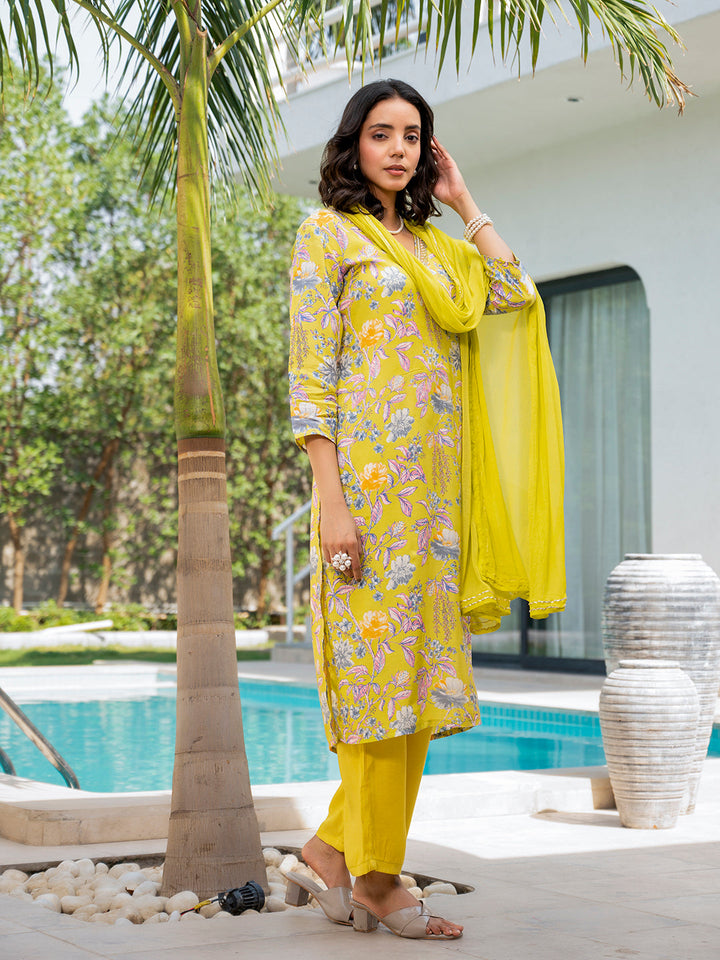 Yellow-Muslin-Embroidered-Floral-Print-3-Piece-Kurta-Set